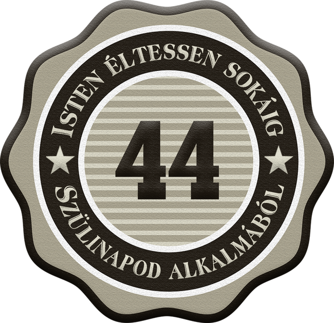 44 éves