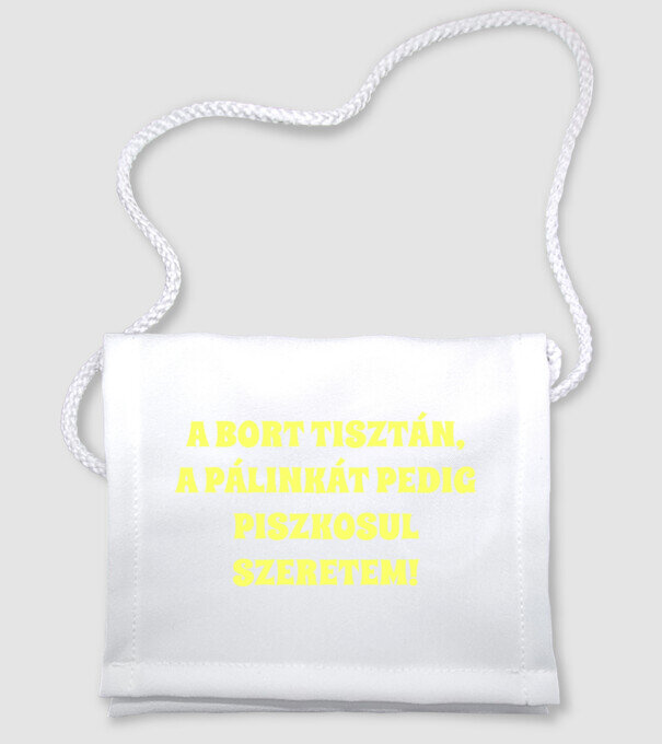  minta fehér pólón