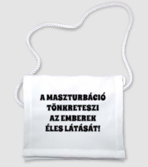  minta fehér pólón
