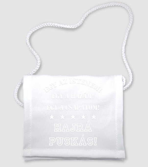  minta fehér pólón