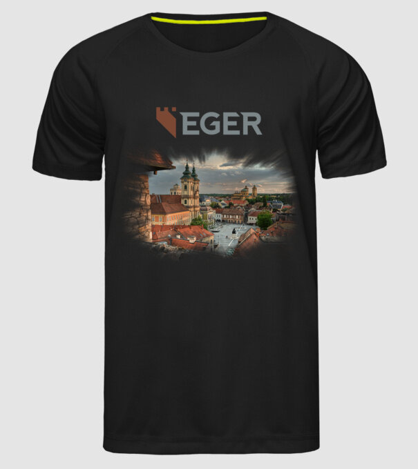  minta fekete pólón