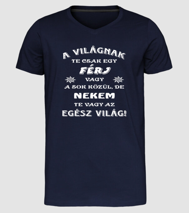  minta sötétkék pólón