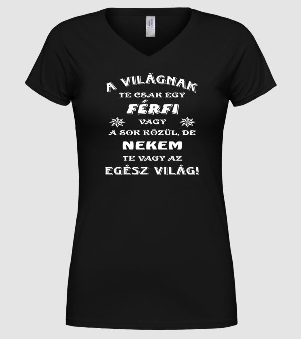  minta fekete pólón