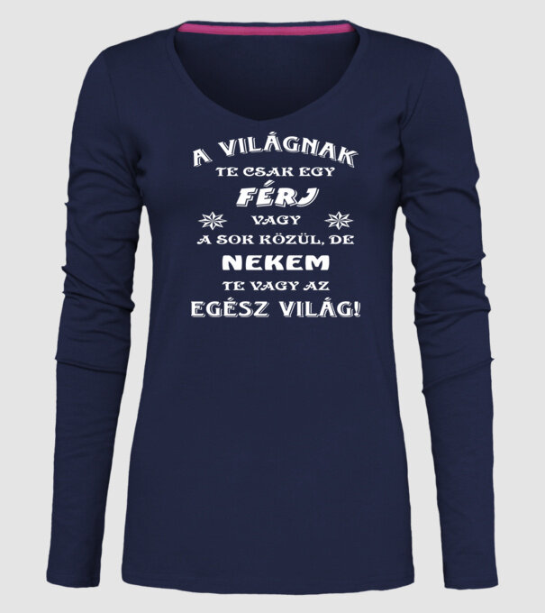  minta sötétkék pólón