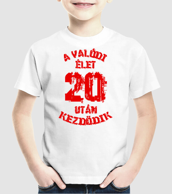  minta fehér pólón