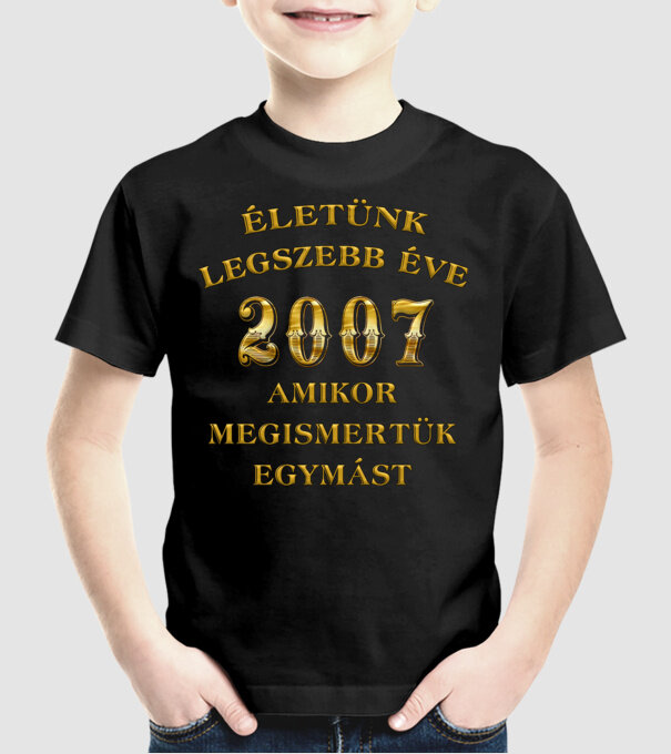  minta fekete pólón