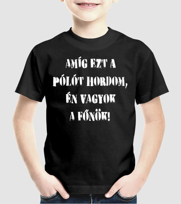  minta fekete pólón