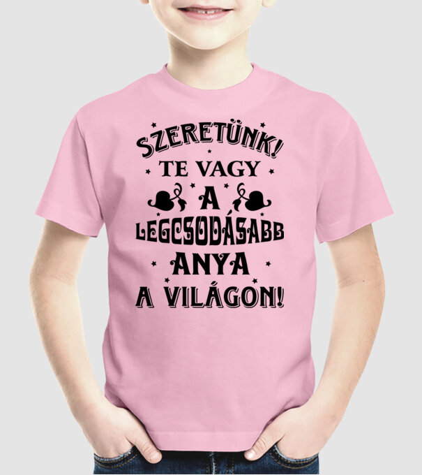  minta világos rózsaszín pólón