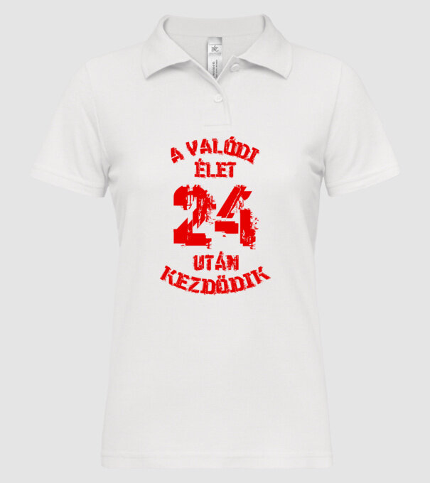  minta fehér pólón