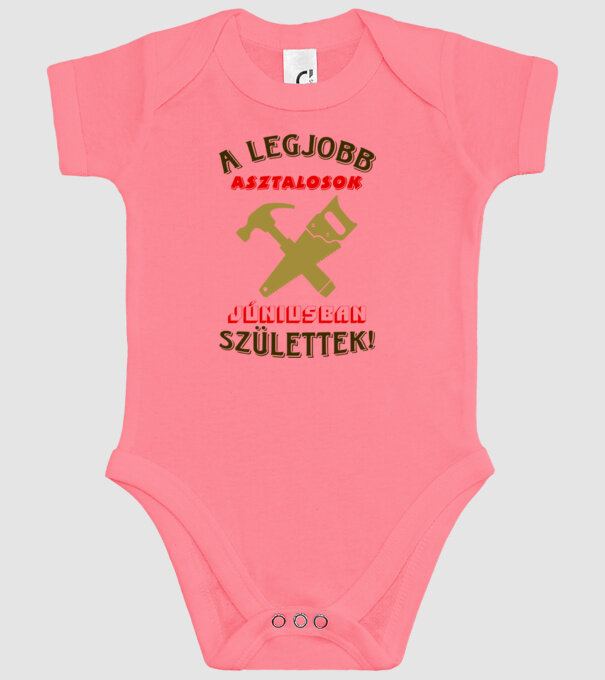  minta rózsaszín pólón