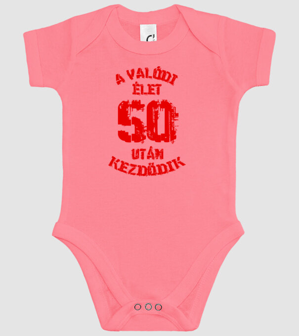  minta rózsaszín pólón