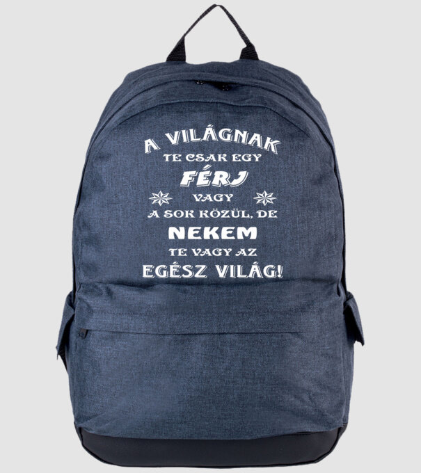  minta farmerkék pólón