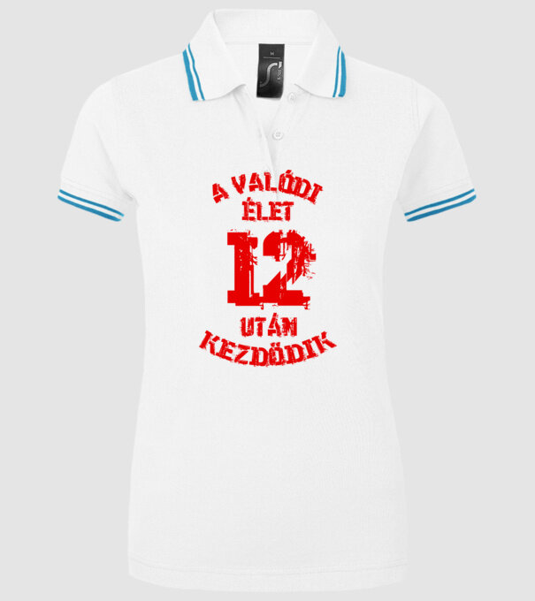  minta fehér pólón