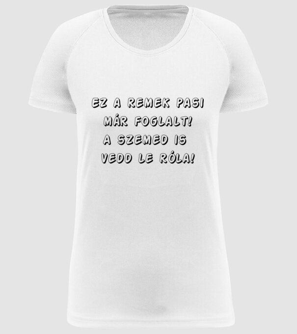  minta fehér pólón