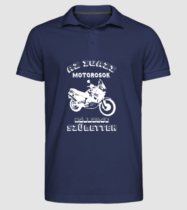  minta sötétkék pólón