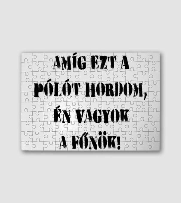  minta fehér pólón