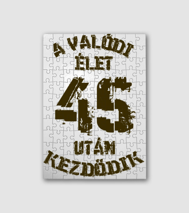  minta fehér pólón